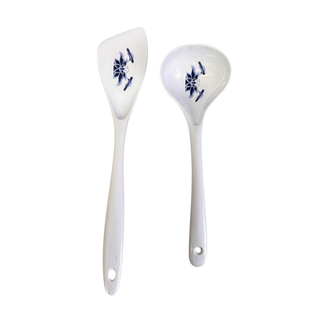 Vintage Melamine Water Lily Spatula 4409 and Ladle White Blue Floral